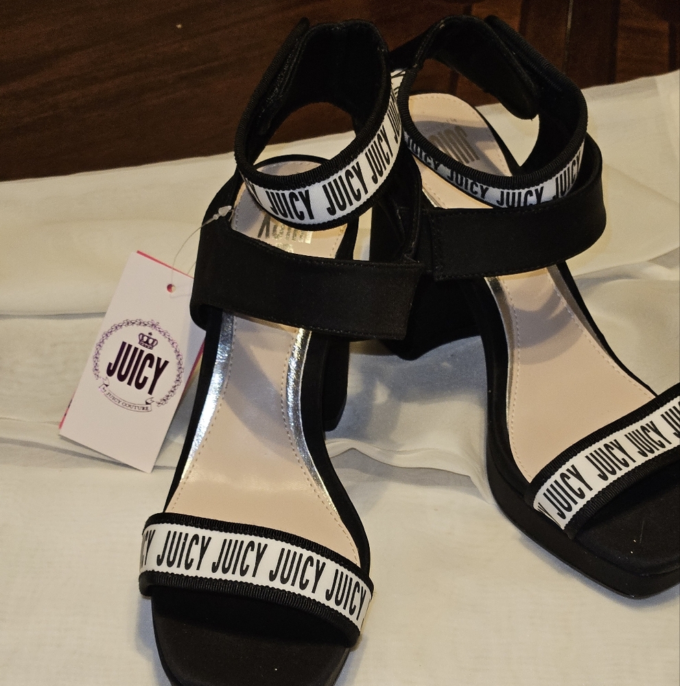 Juicy Glissa Black Platform Size 9.5 Shoes NWTs 🎊